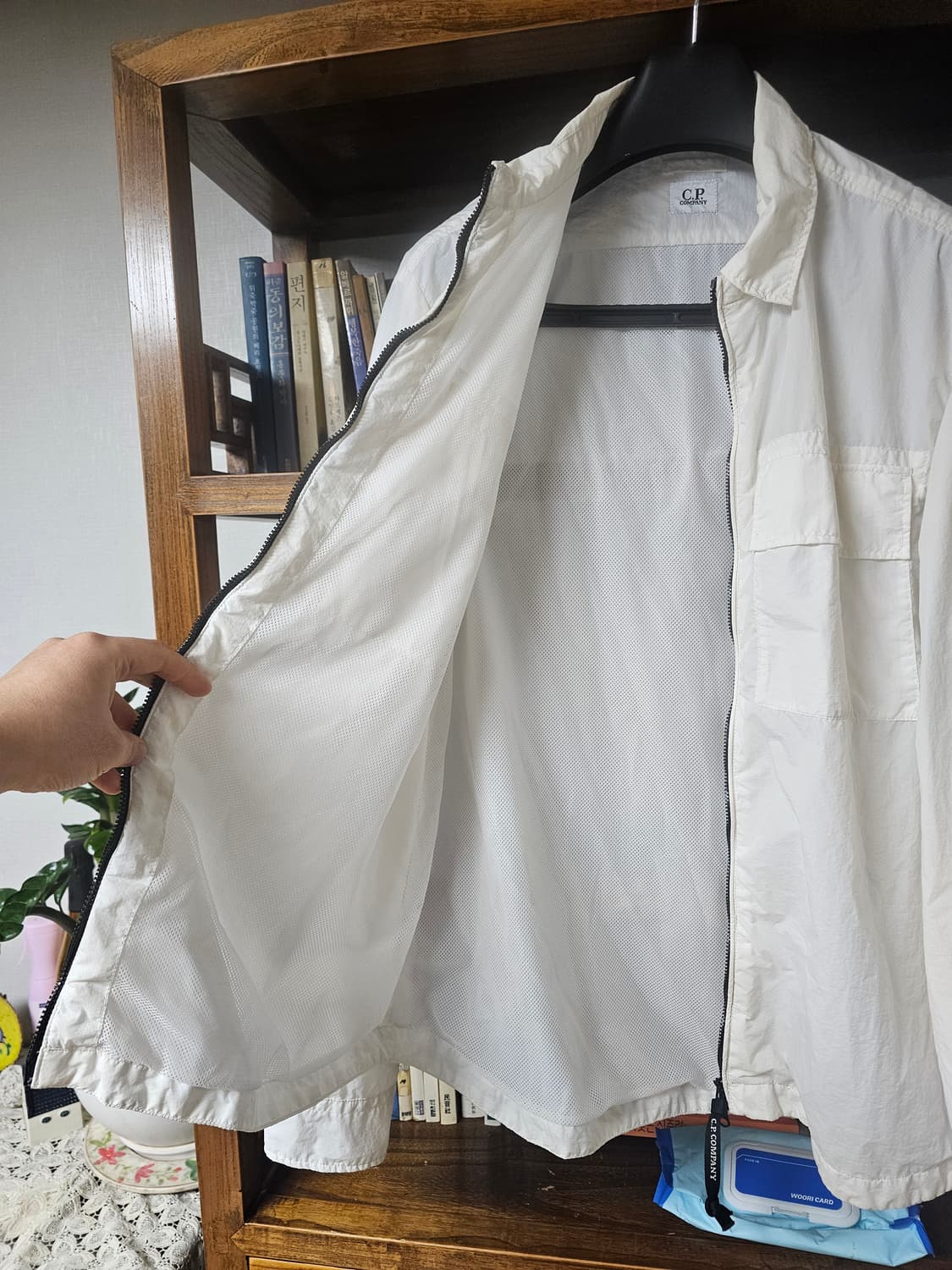 나일론 씨피 CP컴퍼니 화이트 자켓 라지 l 팔아요 상품이미지4