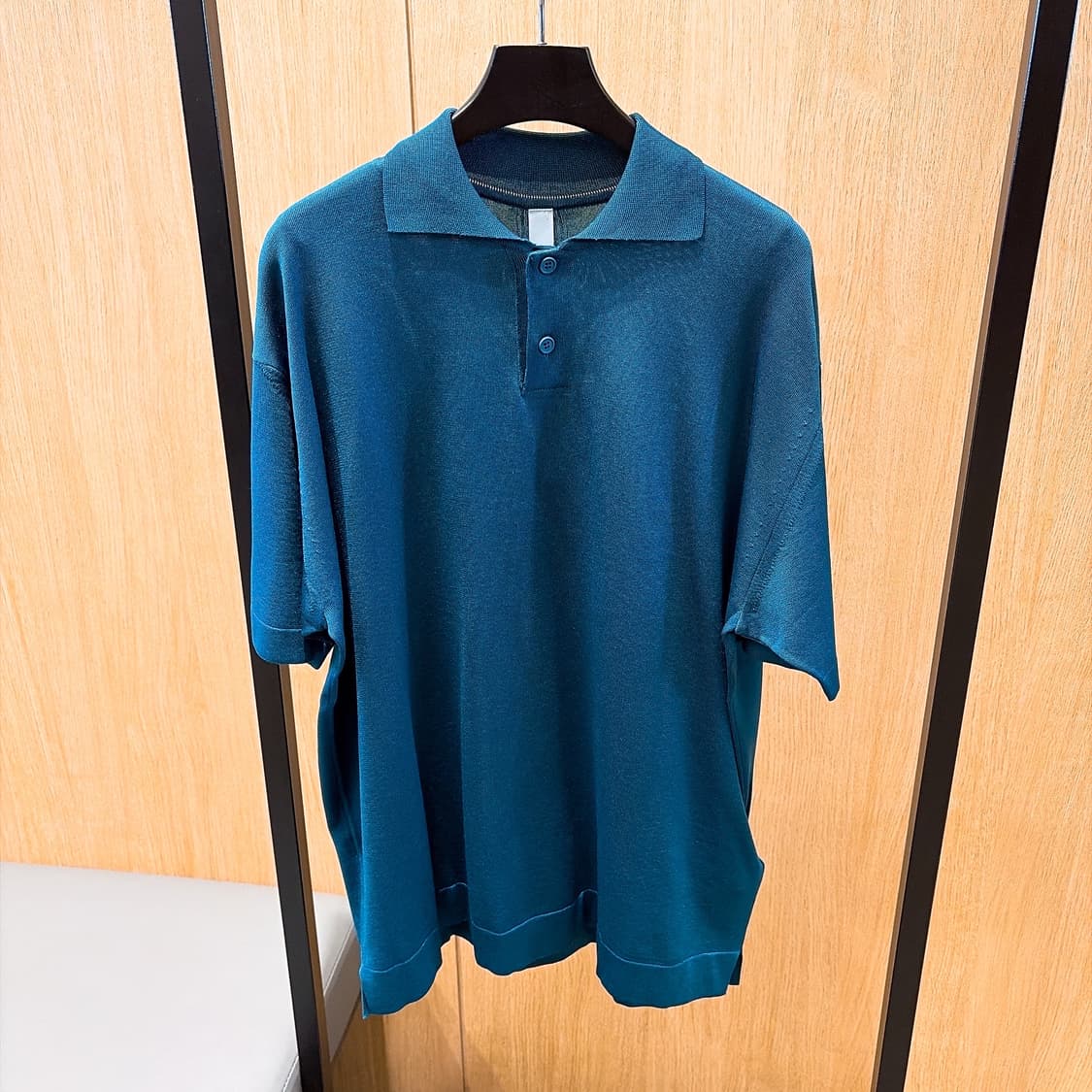 (정품/새상품) CFCL 남성 마린 블루 폴로셔츠 상품이미지1