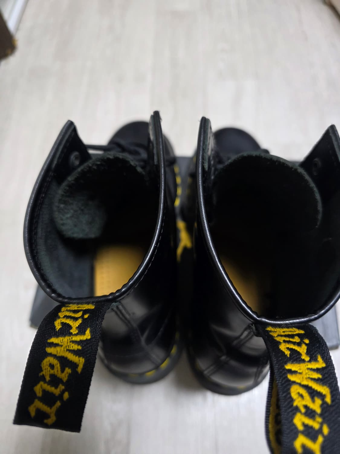 닥터마틴 1460 스무스 블랙 부츠 255 상품이미지5