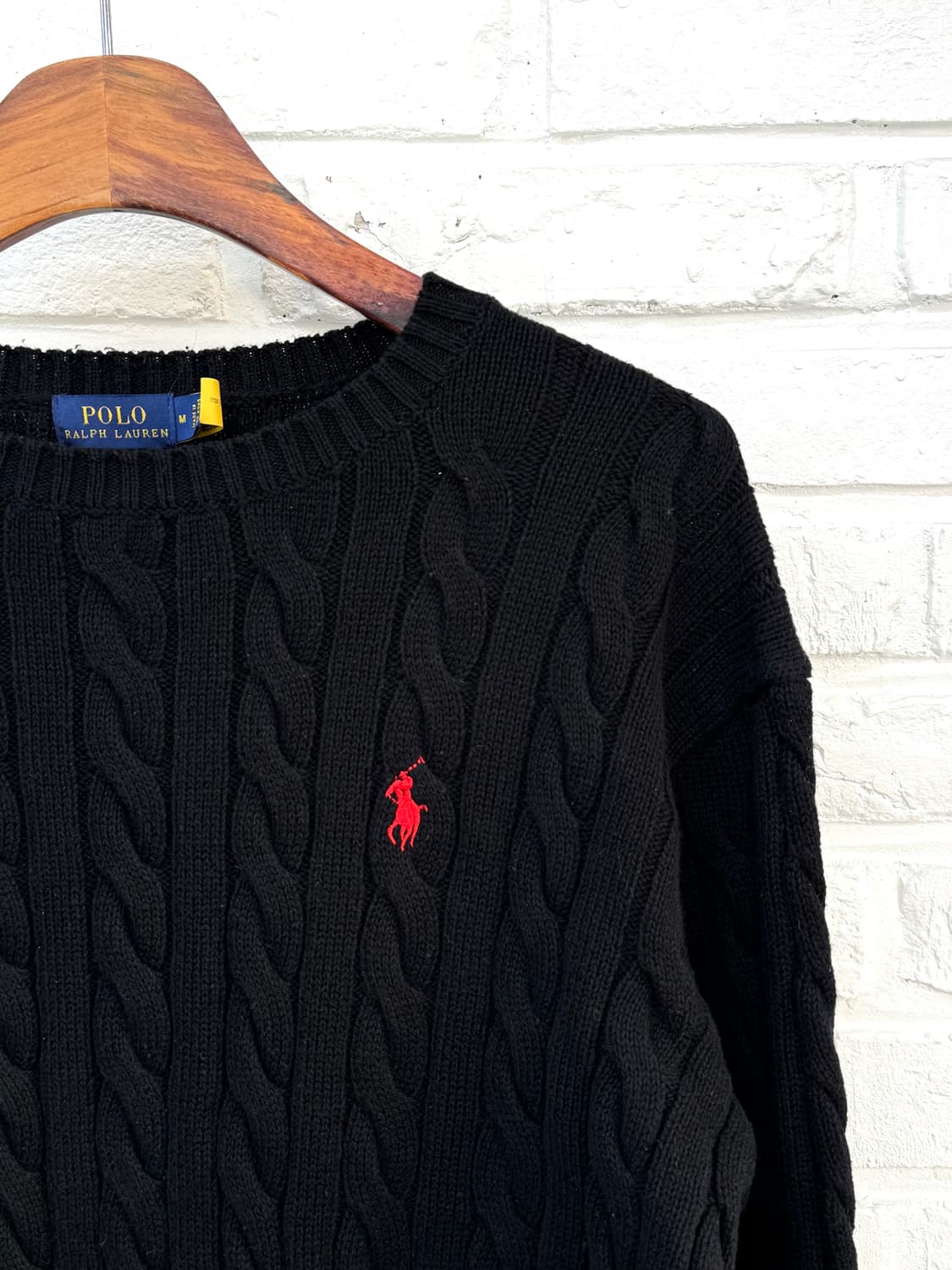 폴로 블랙 꽈베기 니트 상품이미지4