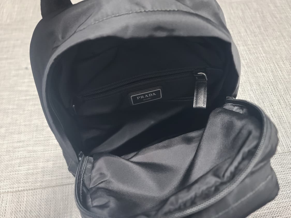 프라다 원숄더백팩 2vz013 바디백 크로스백 바이커백 메신저백 상품이미지4