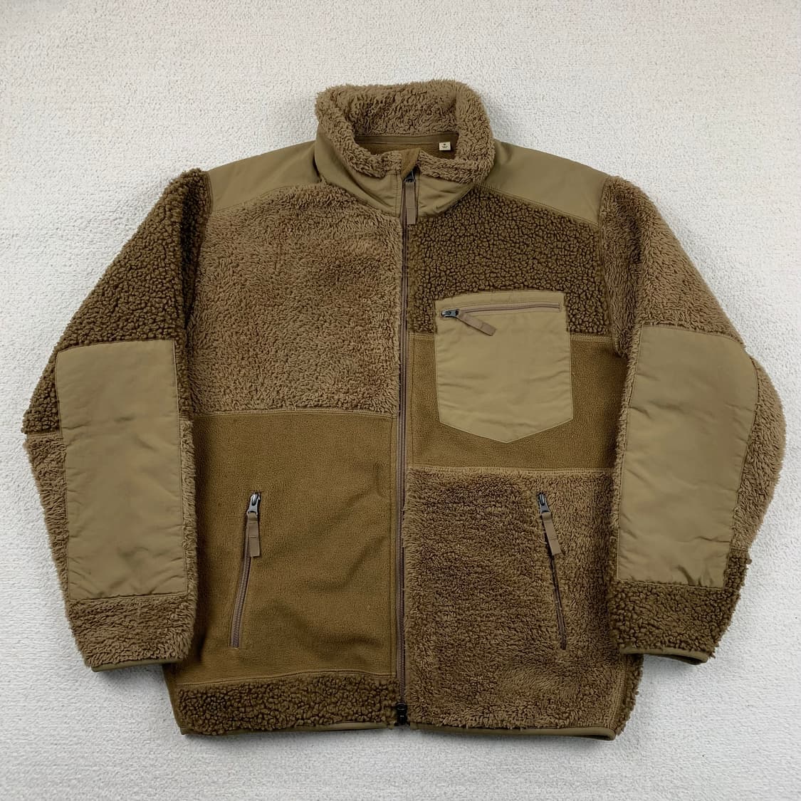 유니클로 x 엔지니어드가먼츠 플리스 집업 상품이미지1