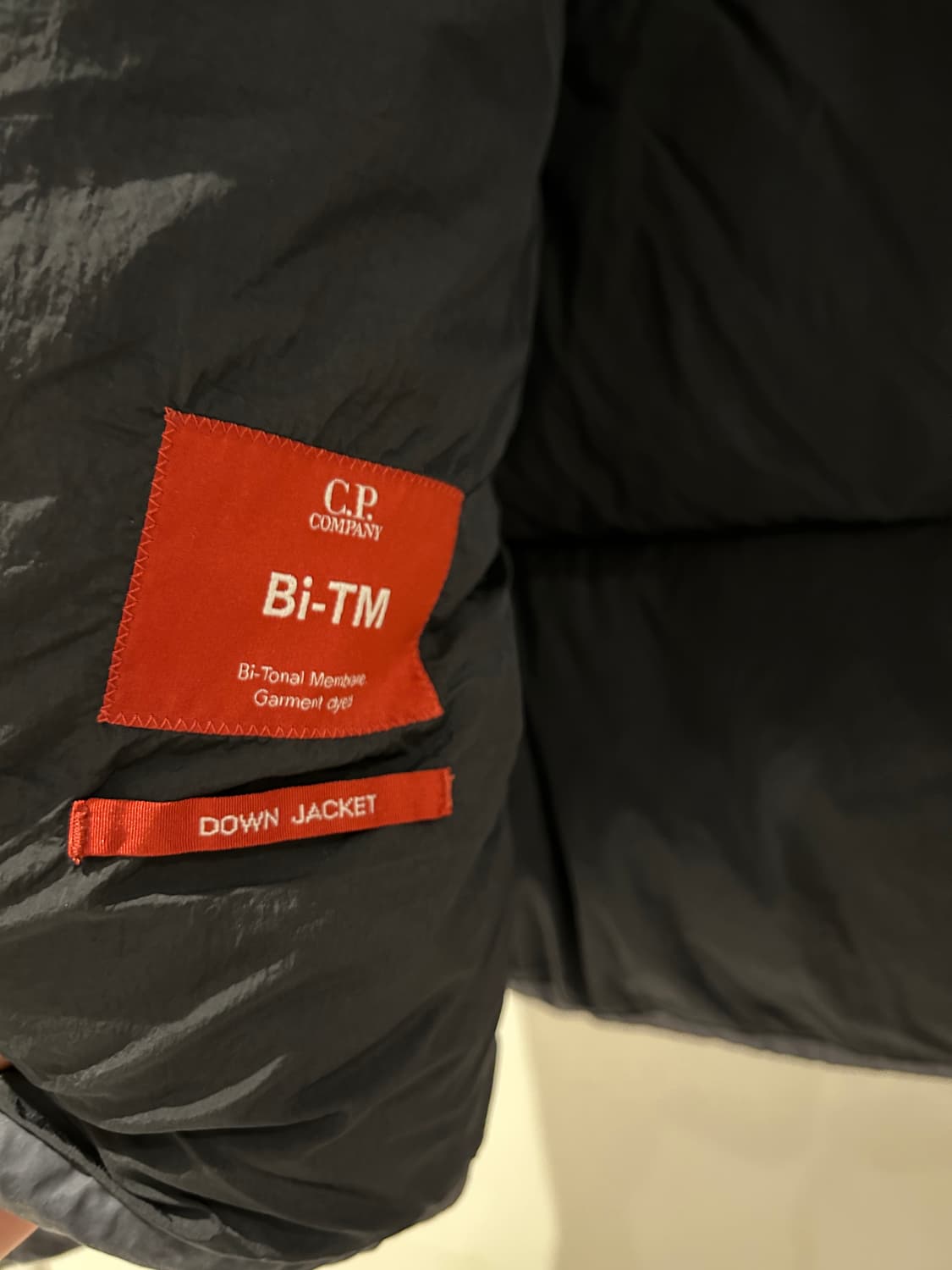 C.P. Company Bi-TM Puffer Jacket 상품이미지4