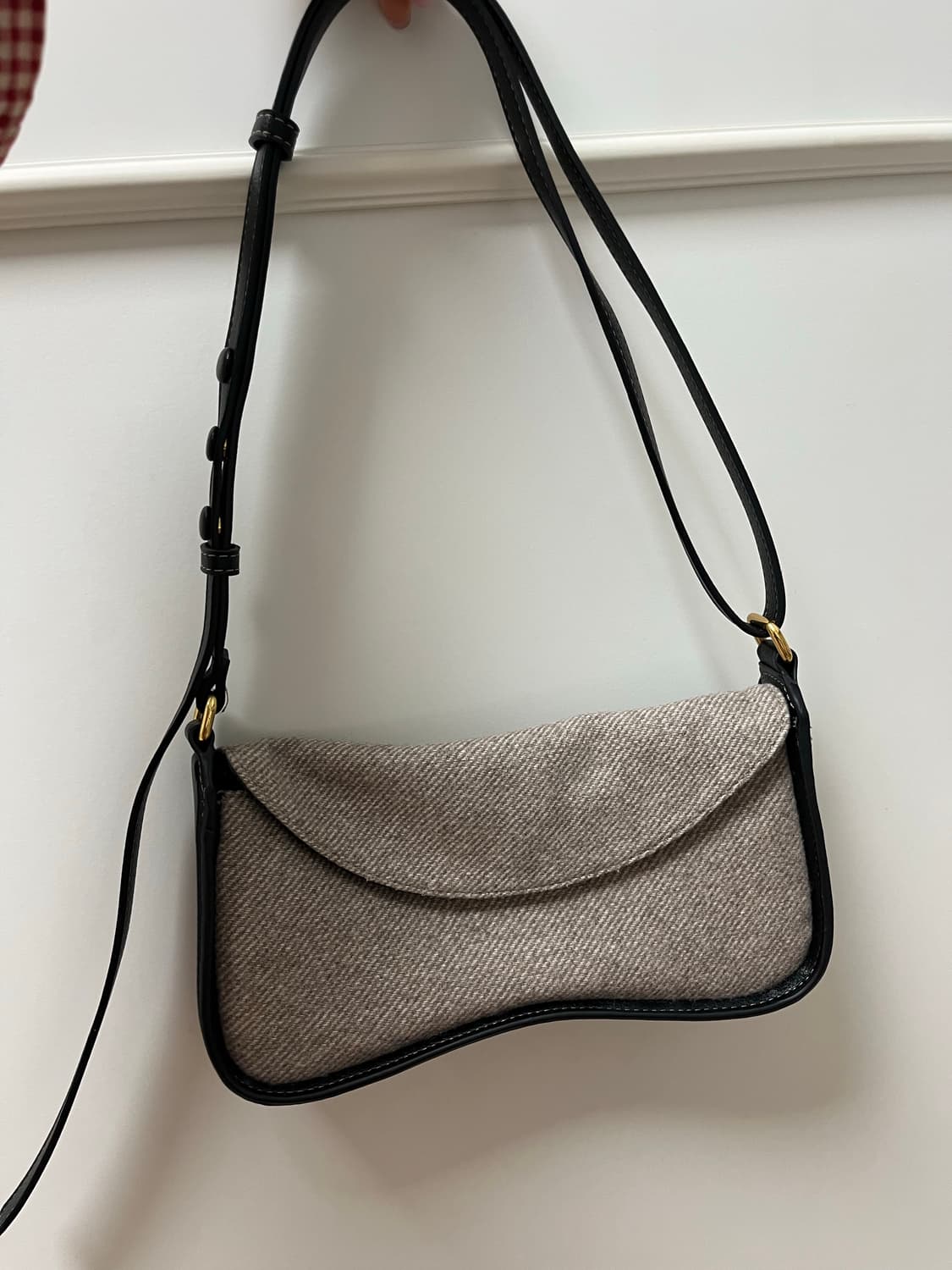 자라 숄더백 상품이미지1