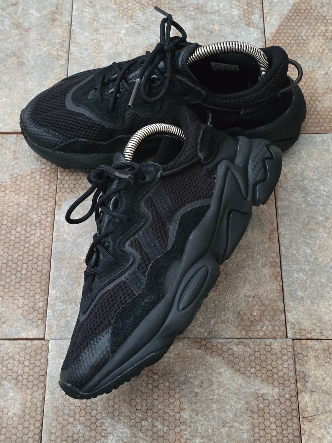 (225)아디다스 오즈위고 트리플 블랙 상품이미지3