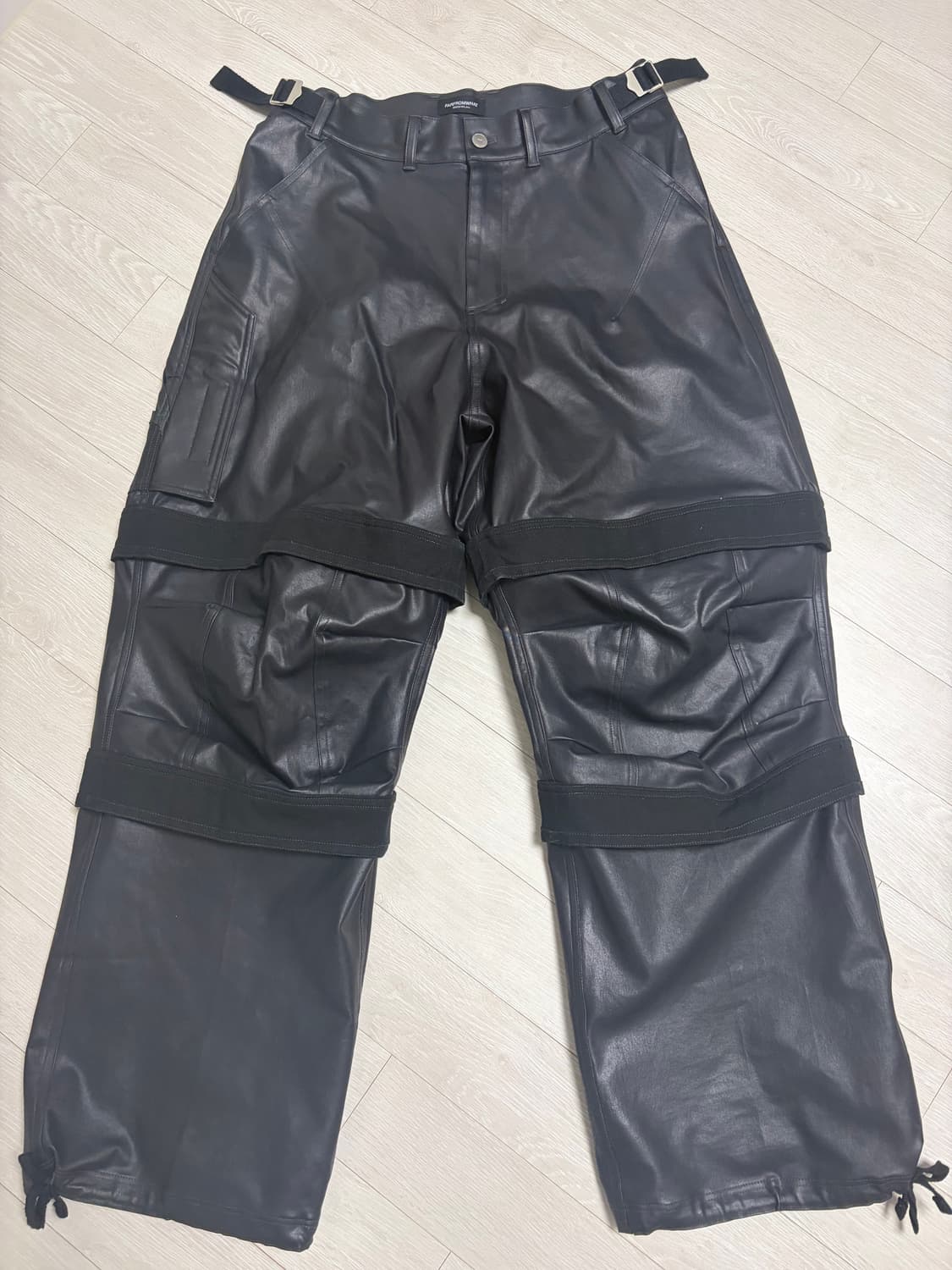 파프롬왓 파 레이어드 워크 팬츠_블랙 상품이미지4