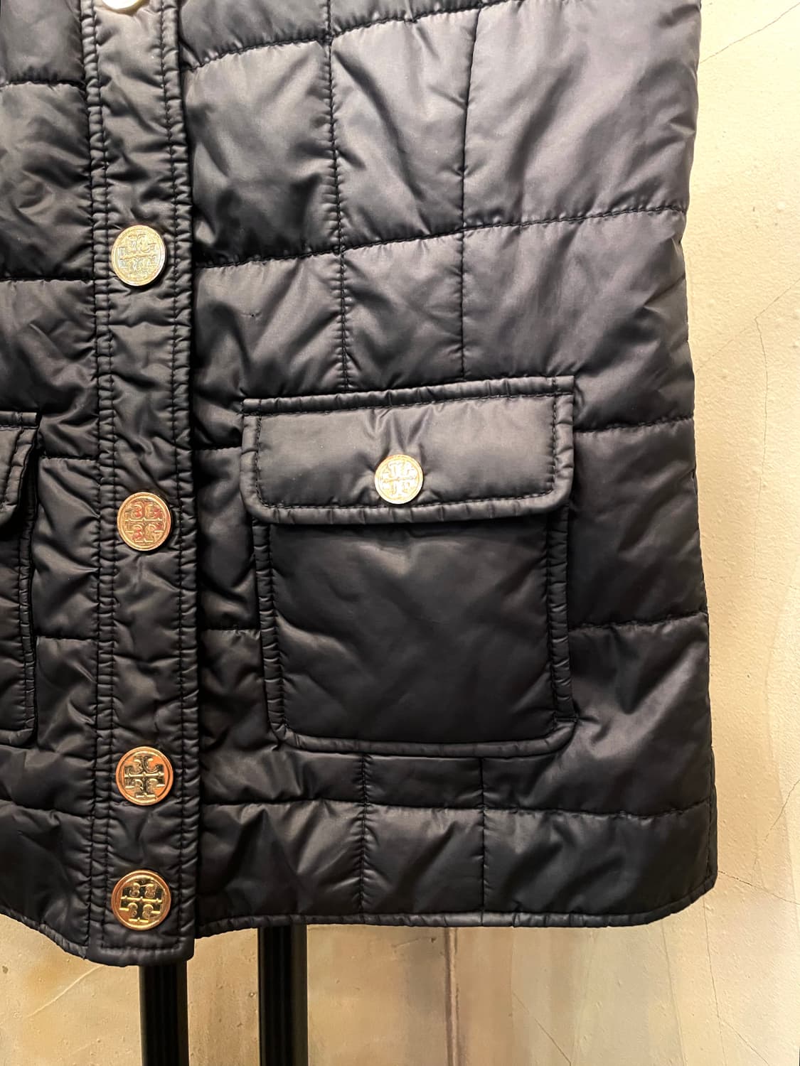 토리버치 퀼팅 베스트 xs 상품이미지7