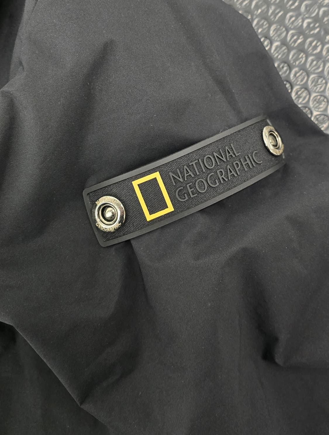 네셔널지오그래픽 가모아노락 
싸이즈 105~110  남자.
 상품이미지5