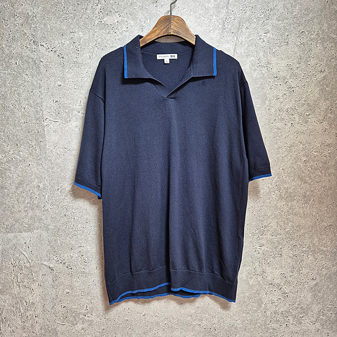 uniqlo x jw anderson 폴로 니트 상품이미지1