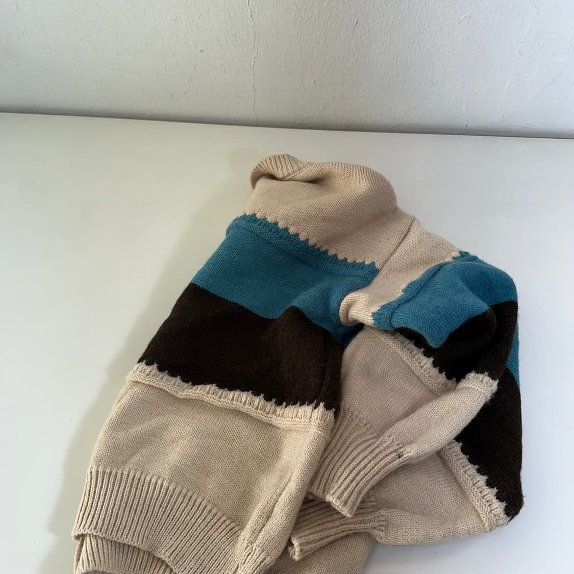 우먼M 르피타 U넥 크롭가디건 상품이미지4