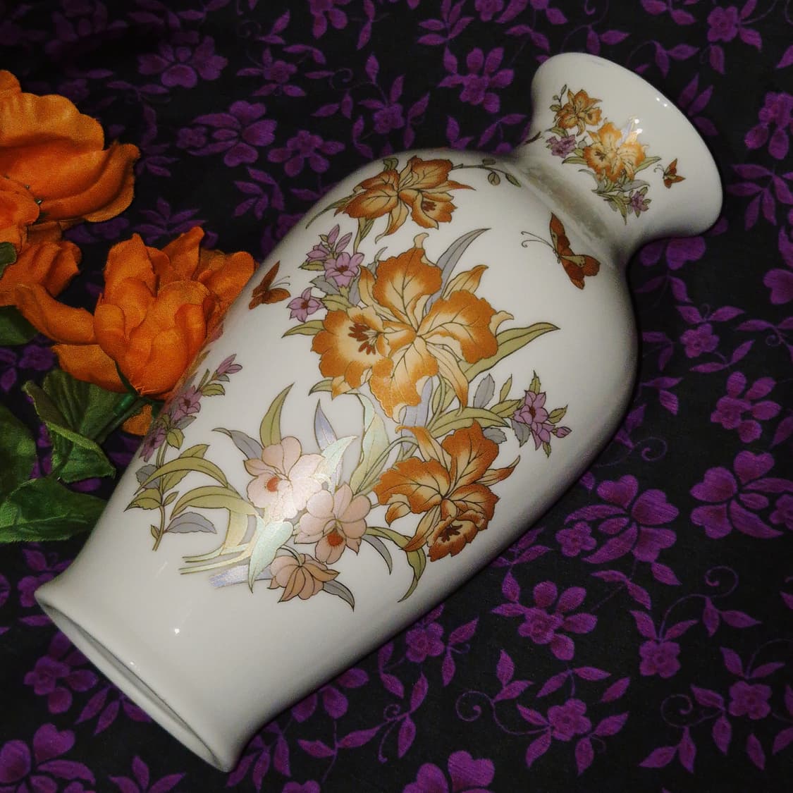 80s 메이토 금채 플로랄 나비 백자 화병 상품이미지9