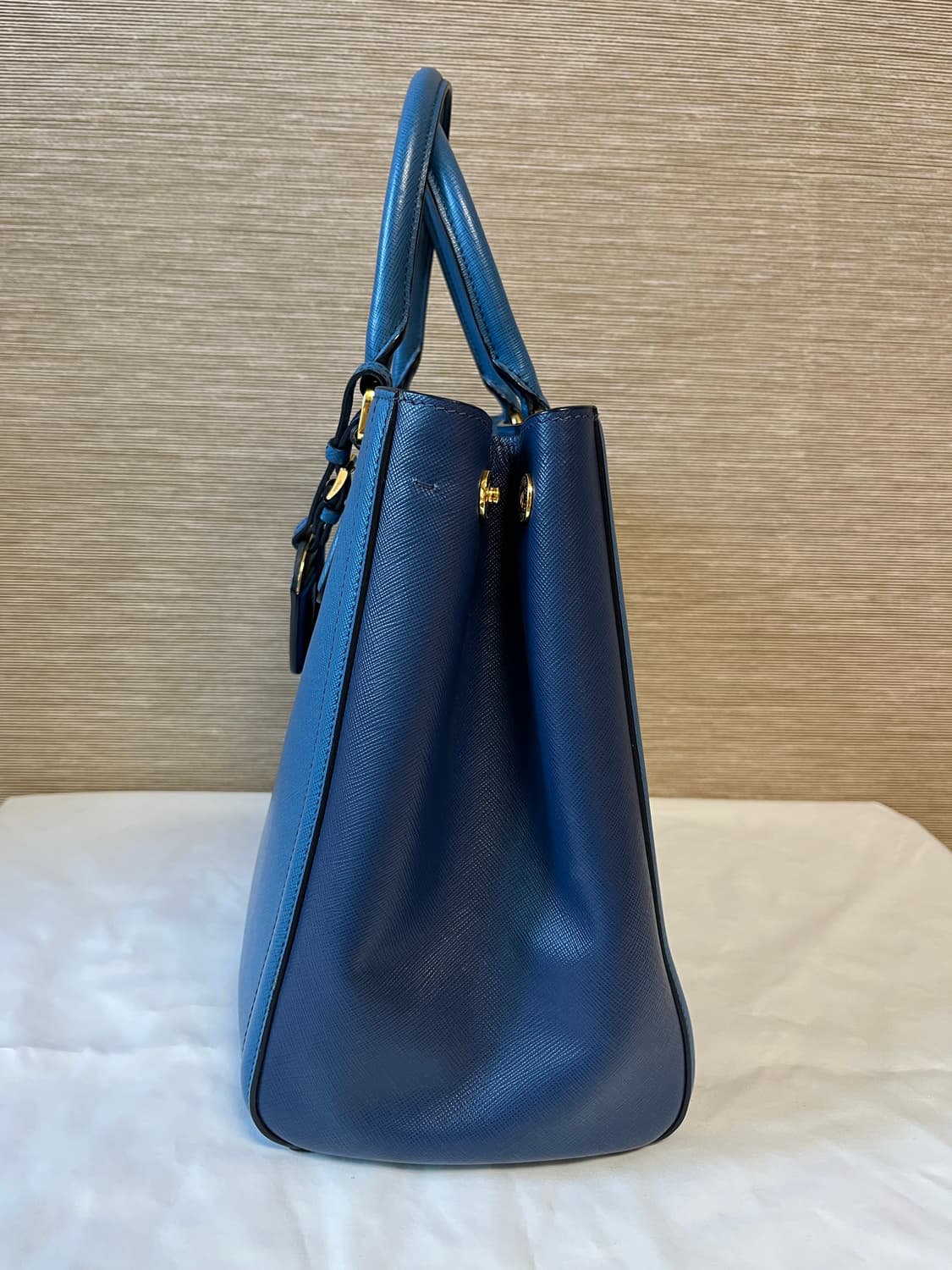 프라다 사피아노 더블 지퍼 사첼백 블루 상품이미지3