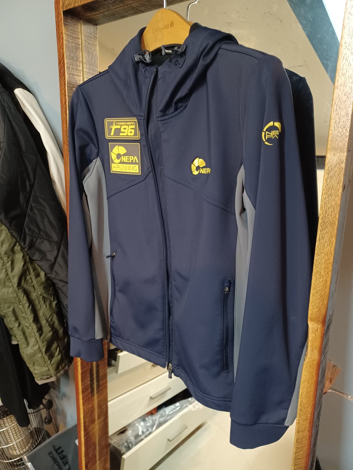 네파 러닝 안감기모 방수 후디자켓 m 상품이미지7