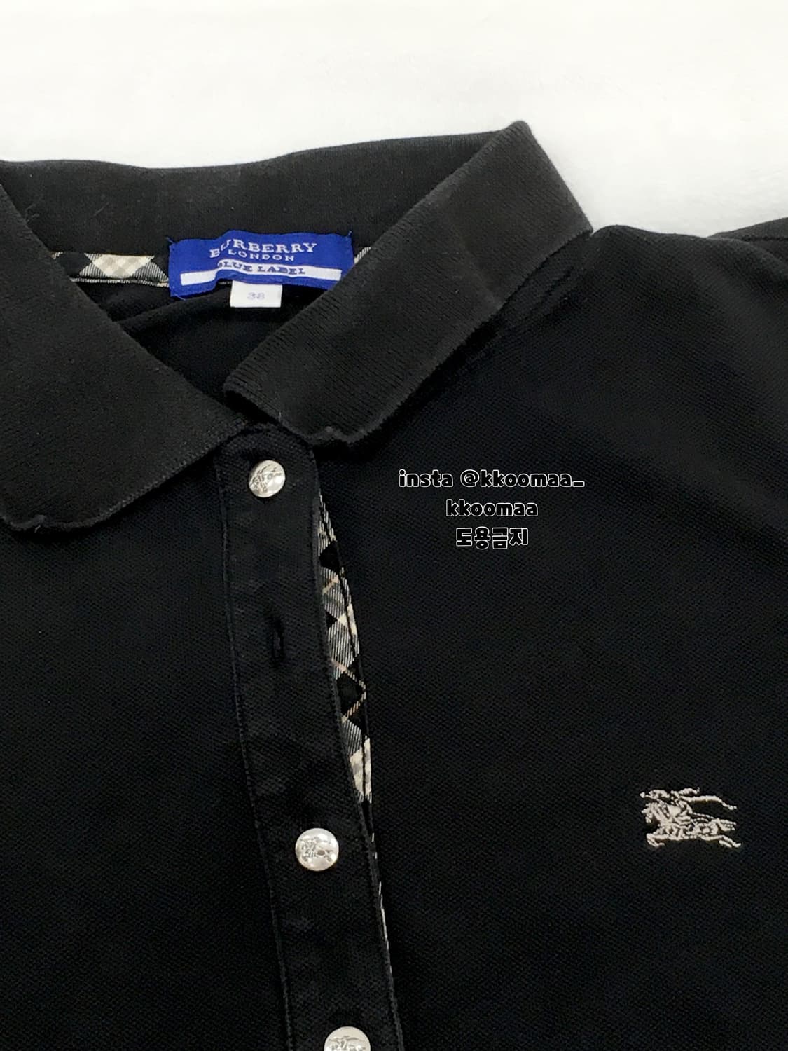 버버리 버튼 포인트 카라티 티셔츠 상품이미지2