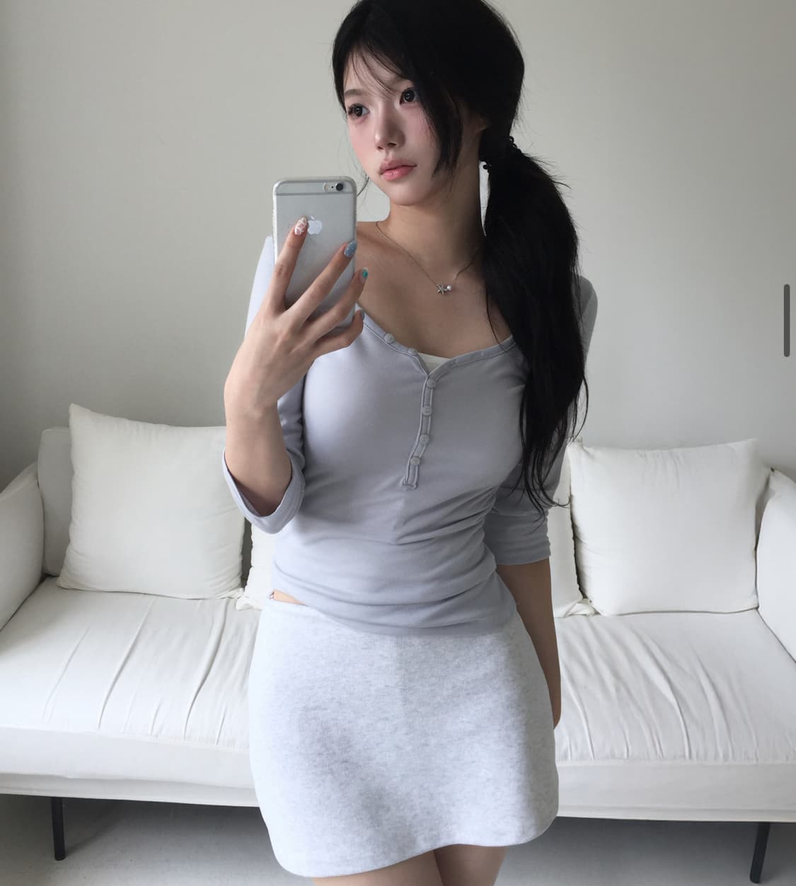 모디무드 MOMU 딥 유넥 단추 7부 티셔츠 상품이미지2