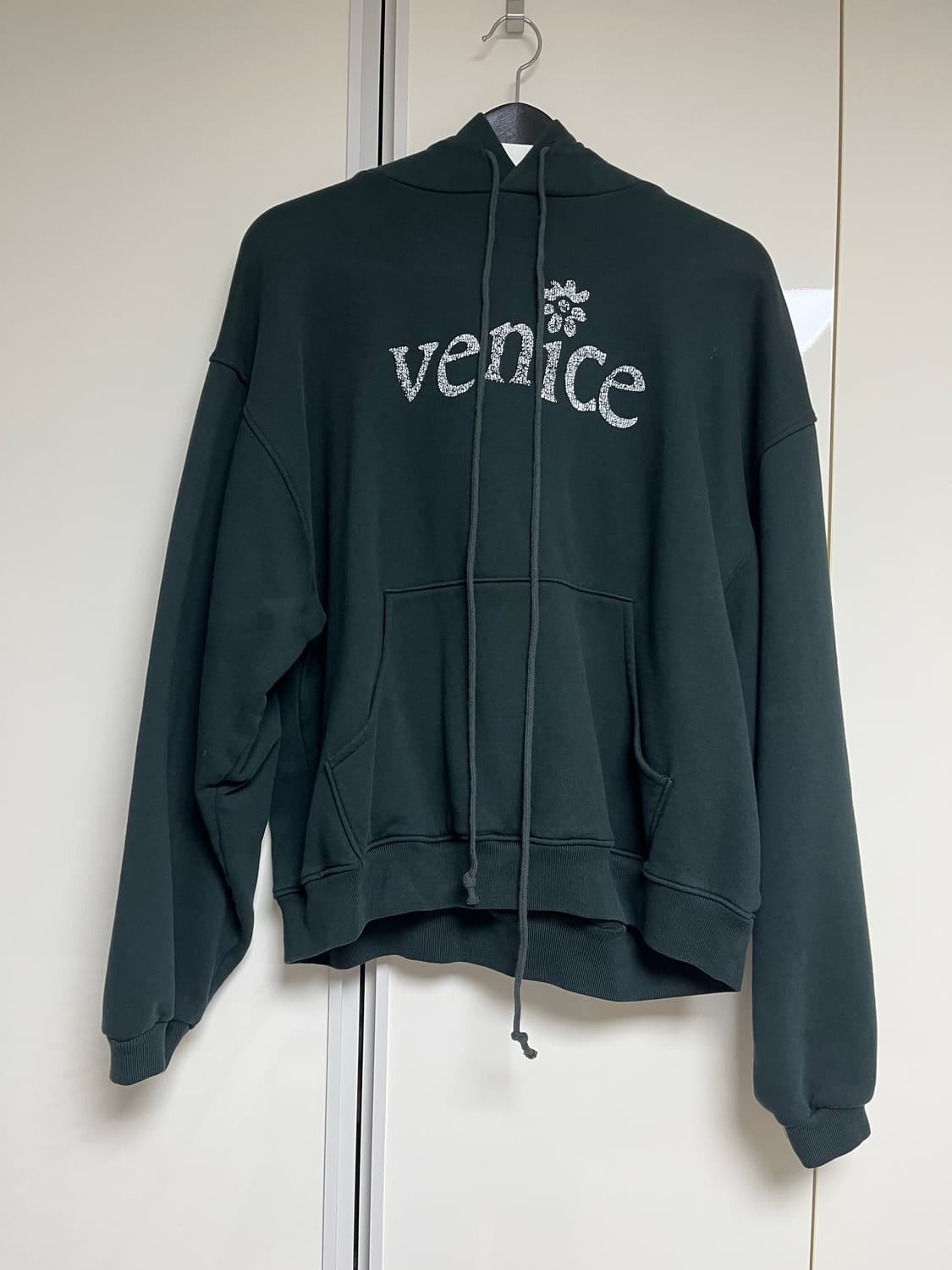 ERL 베니스 후드티 상품이미지1