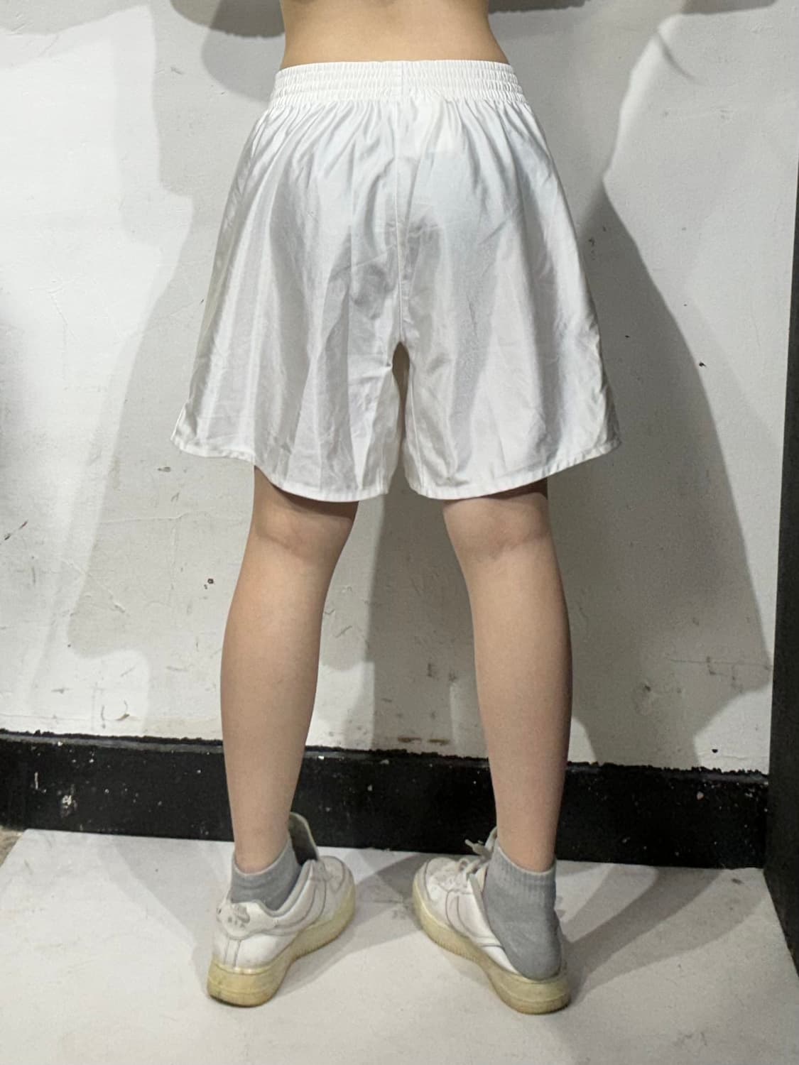 나이키 화이트 버뮤다 블랙 로고 트레이닝 반바지 L 상품이미지3