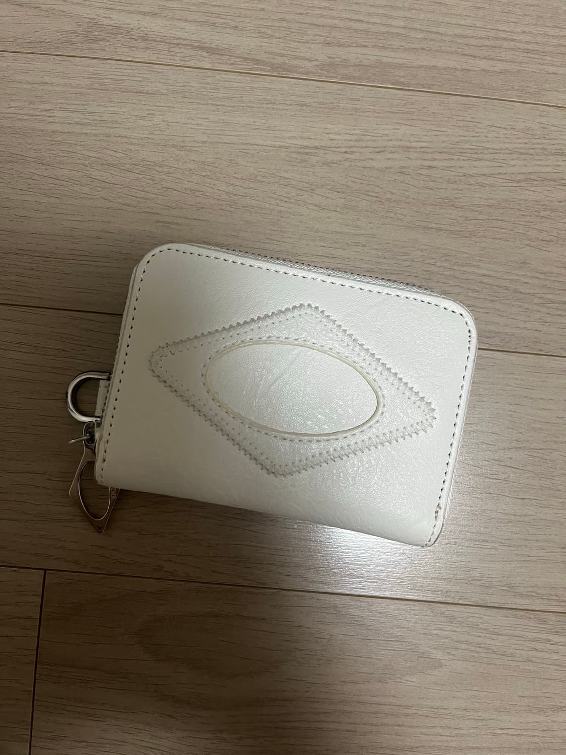 미스치프 롬버스 집 어라운드 월렛 화이트 상품이미지3