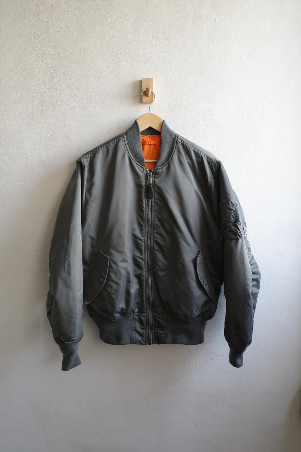 알파 인더스트리 MA-1 자켓 상품이미지3