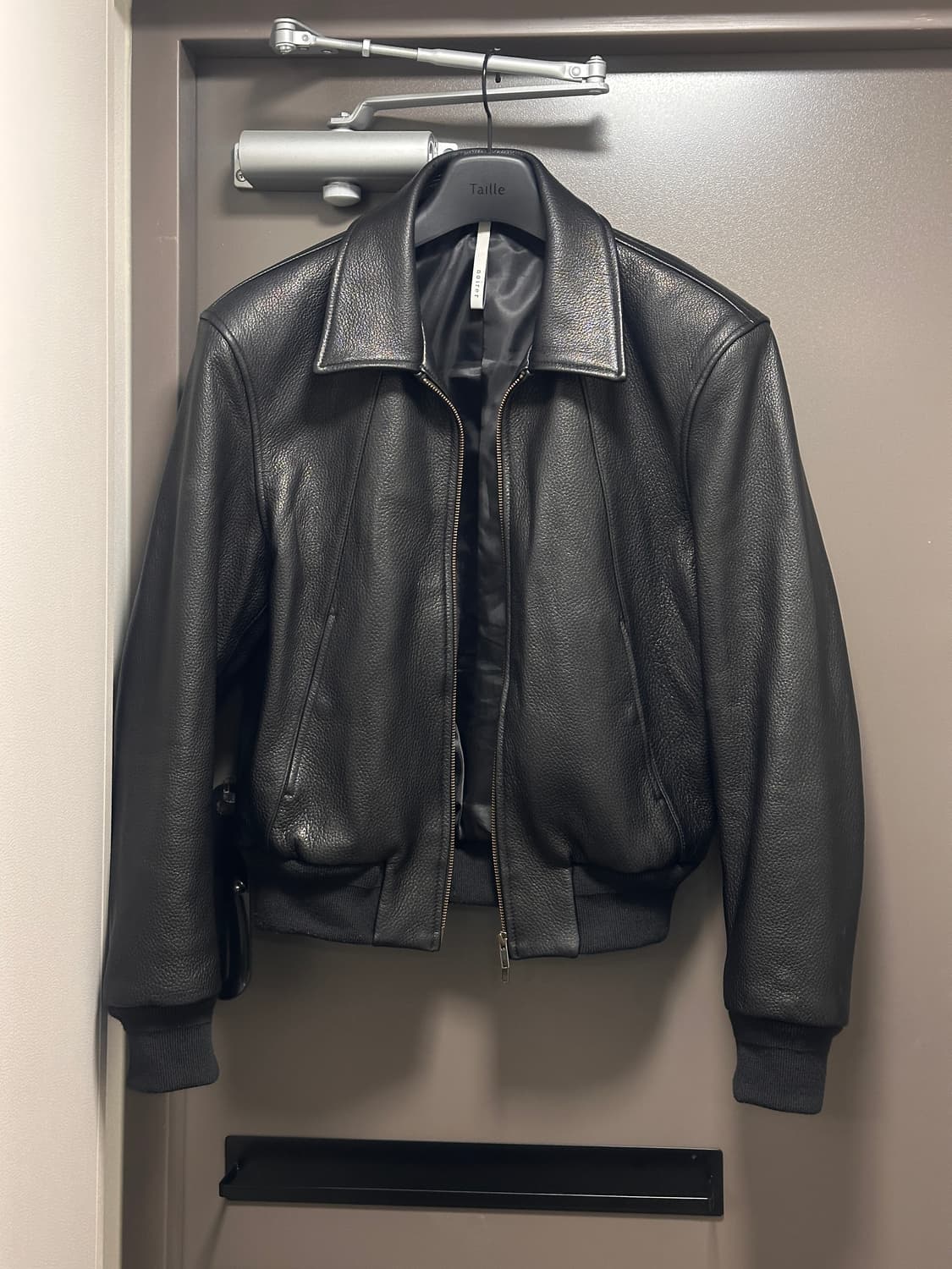 노이어 고트 슈렁큰 레더 블루종 블랙 50사이즈 상품이미지1