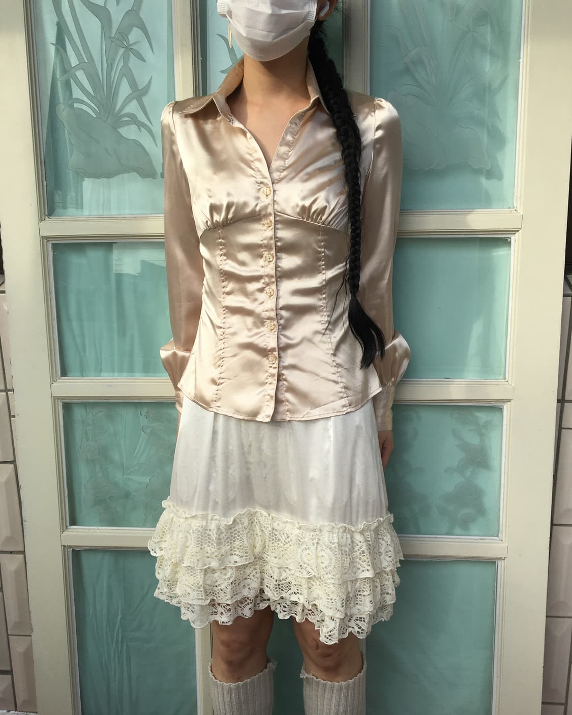 Back lace point glossy shirt 상품이미지1