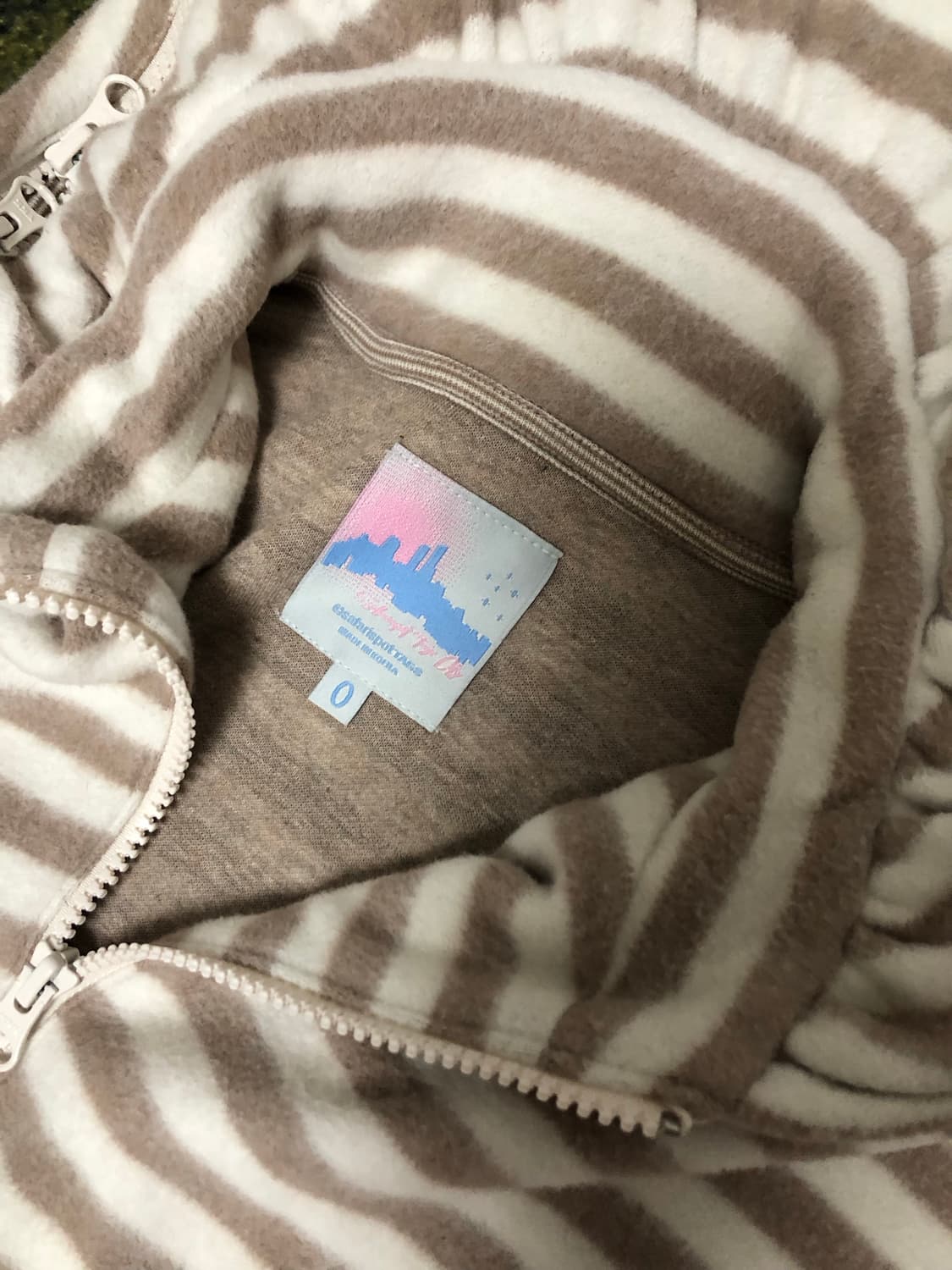 사파리스팟 S.T.C 스트라이프 플리스 머플러 집업 베이지 상품이미지3