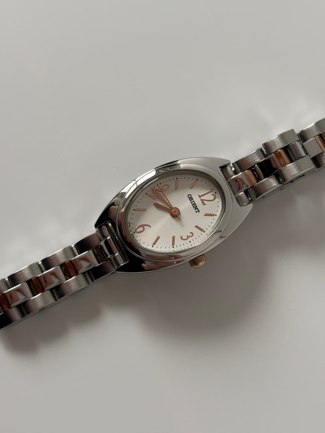 오리엔트 1990년대 빈티지 시계 실버 오벌 쿼츠 여성  상품이미지4