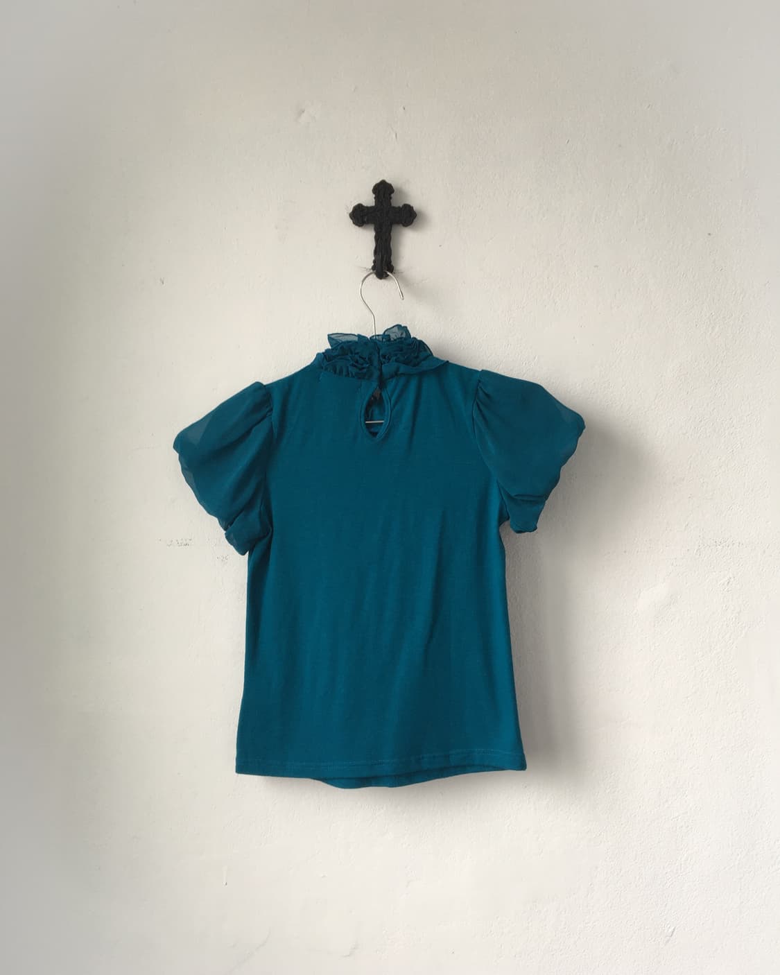 Ruffle point high neck top 상품이미지3