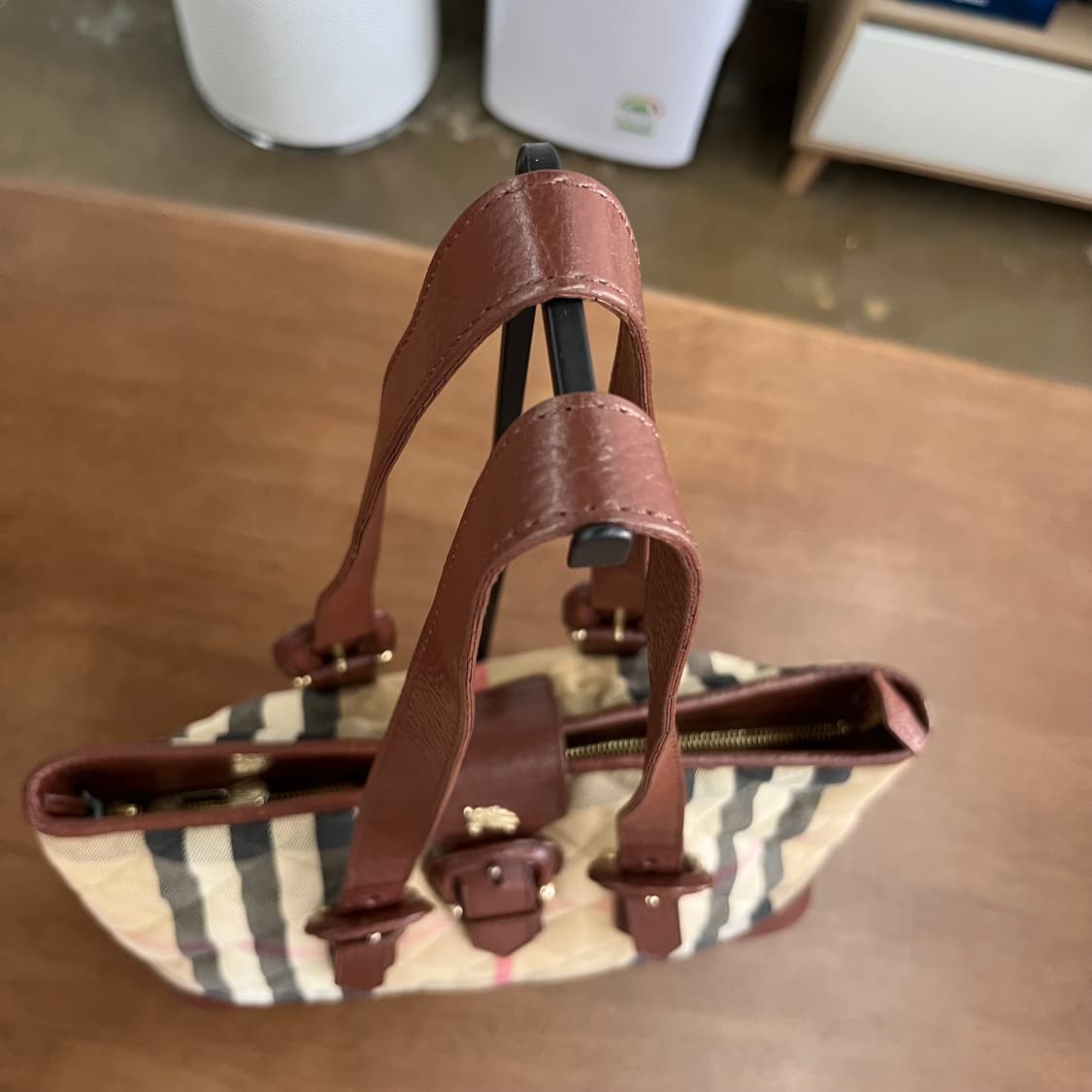 버버리 노바체크 퀼팅 숄더백 상품이미지3