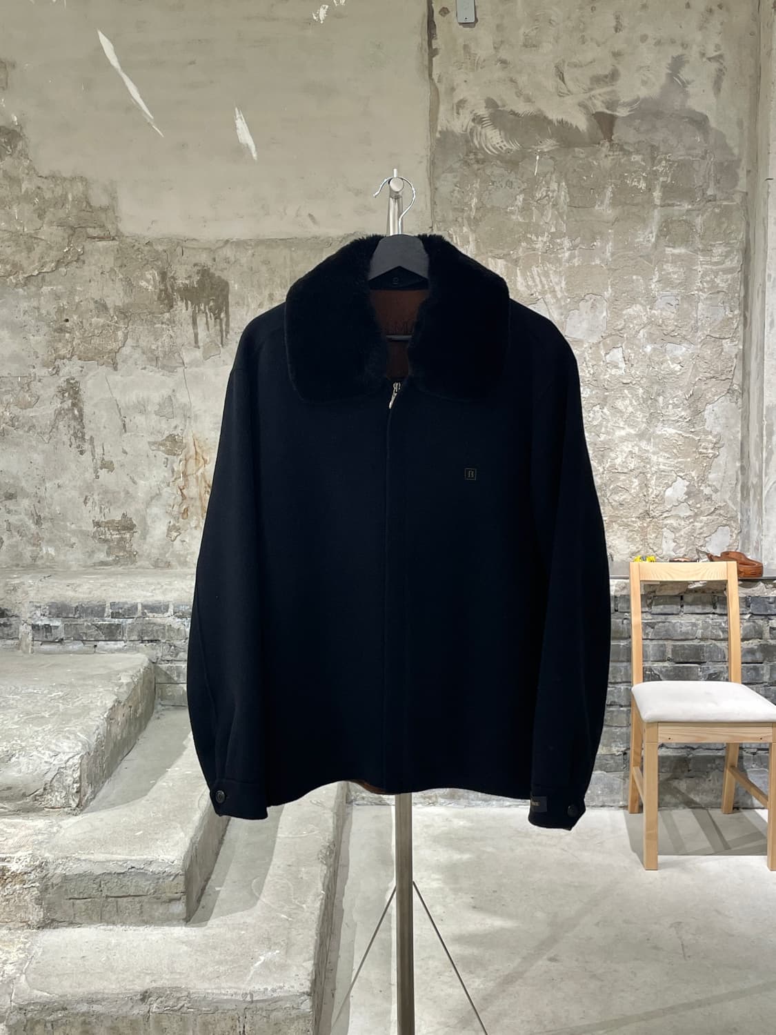 발망 블랙 박스 로고 히든 집업 울 캐시미어 자켓 상품이미지1