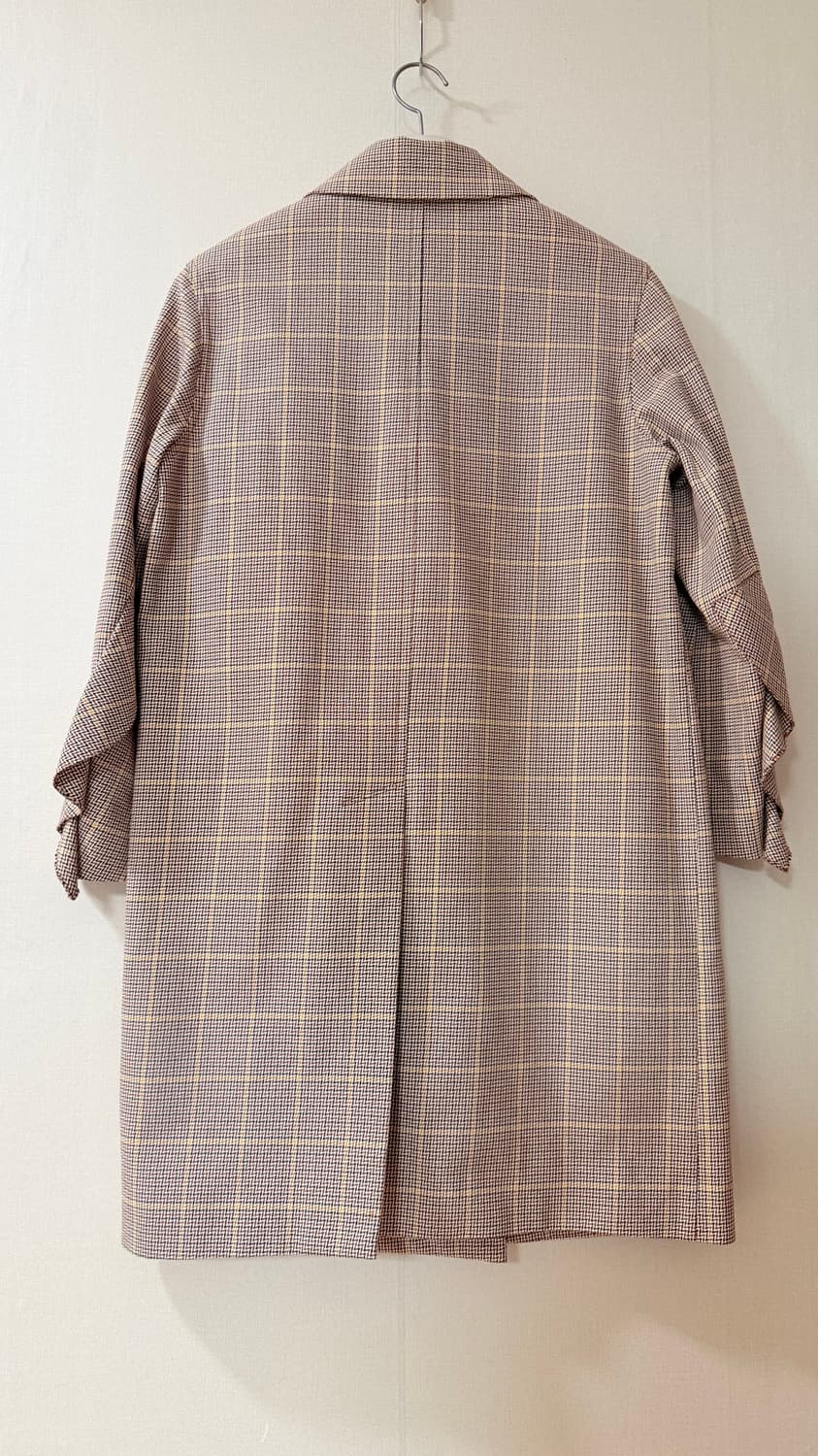 한섬 BIRD by 쥬시꾸뛰르 체크 코트 55 정가 70만원대. 고급스럽 상품이미지4