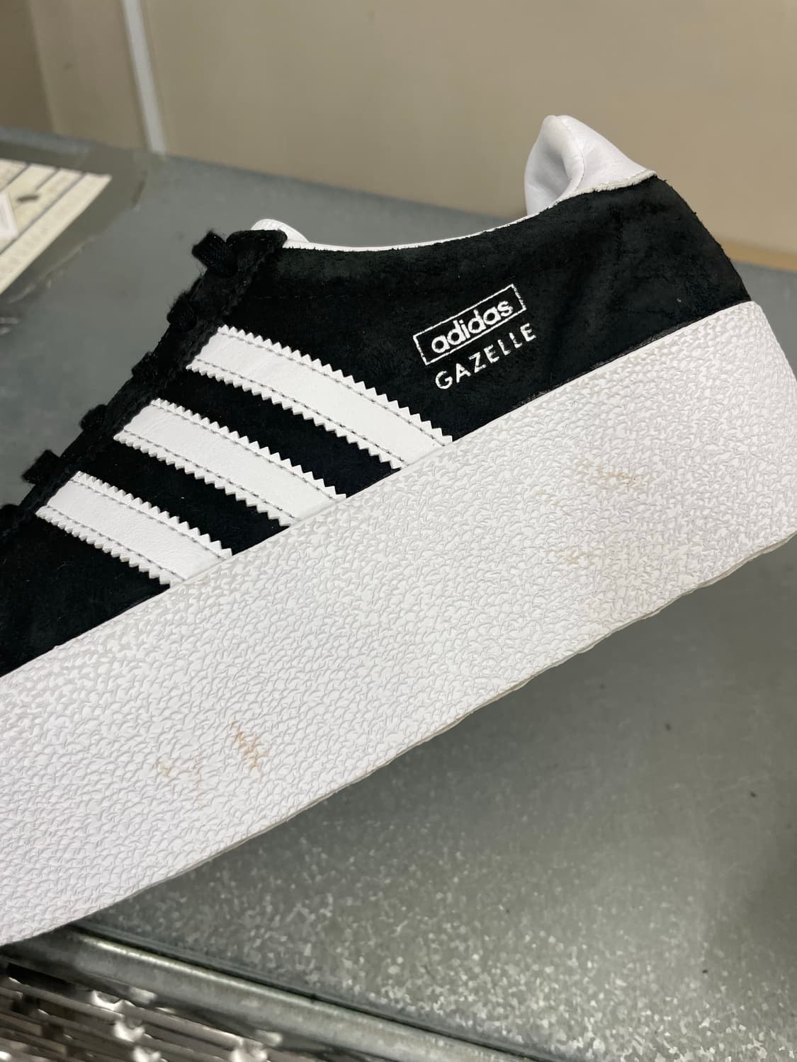 아디다스 가젤 업 스니커즈 225 상품이미지7