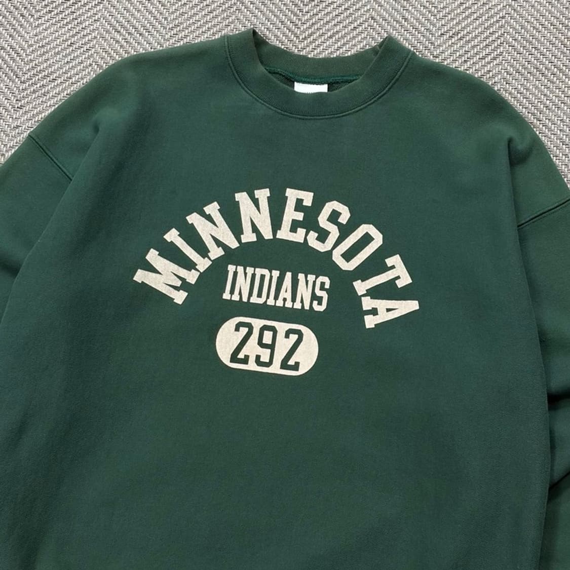 아웃스탠딩 vsc 미네소타 맨투맨 v2325 상품이미지3