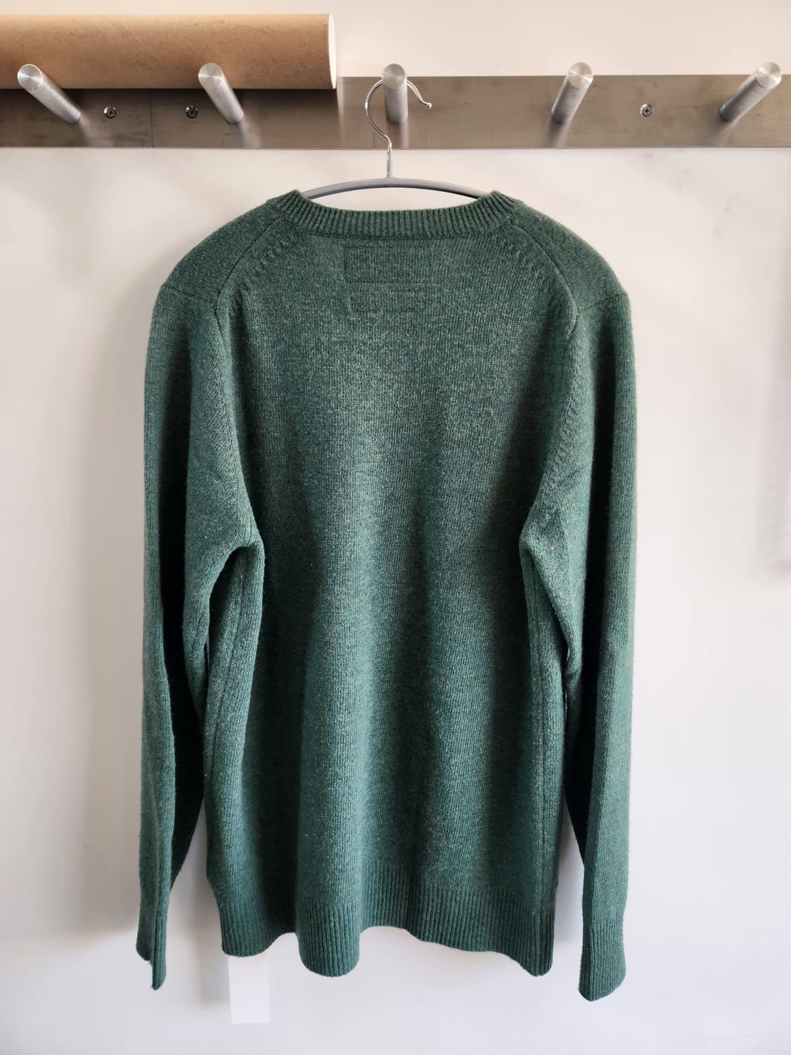 네이버후드 크로우 클래식 브이넥 울 니트 상품이미지2