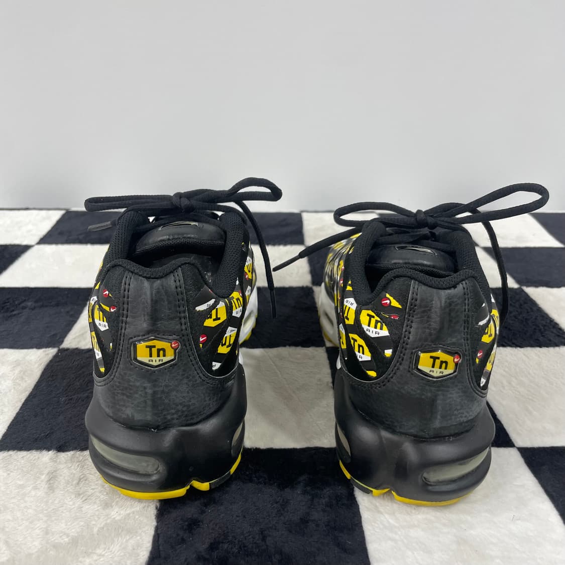 나이키 에어맥스 플러스 QS 올 오버 프린트 275mm 상품이미지4