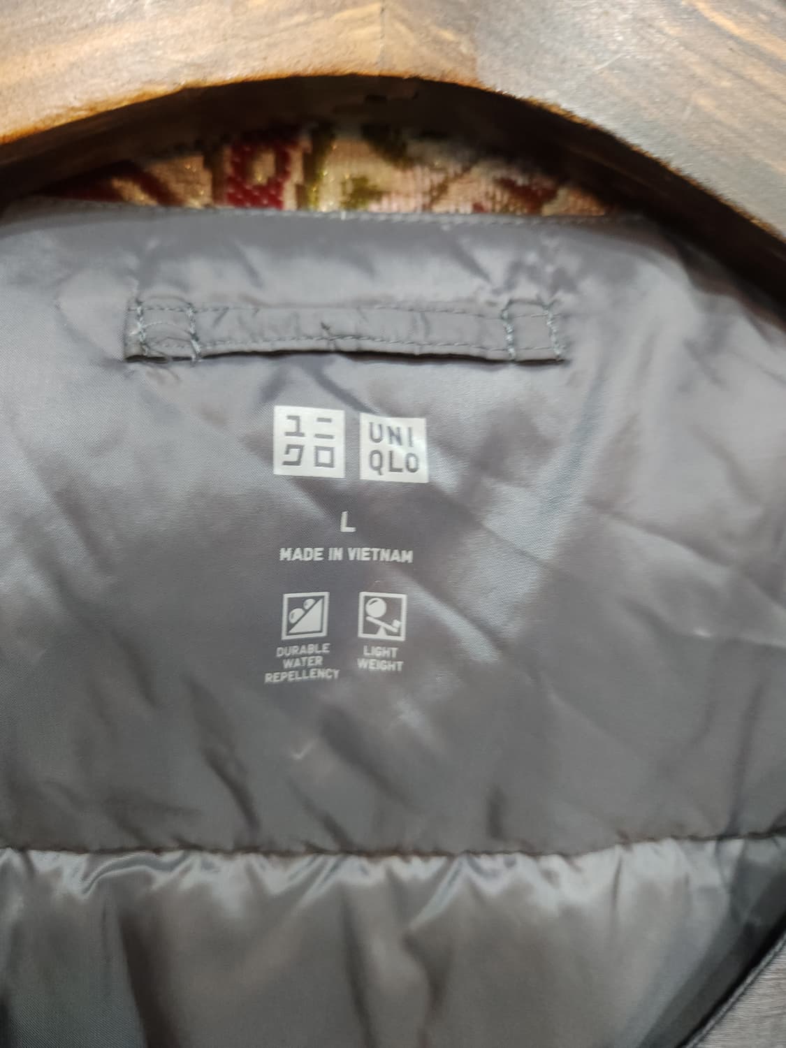 유니클로 그레이 오리털 경량 패딩조끼

 상품이미지3