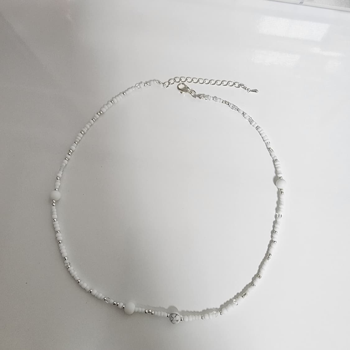 여자 화이트 비즈 원석 목걸이 상품이미지2