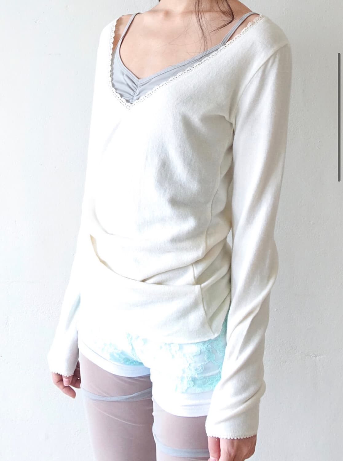 새상품) iris long top (cream) 상품이미지3