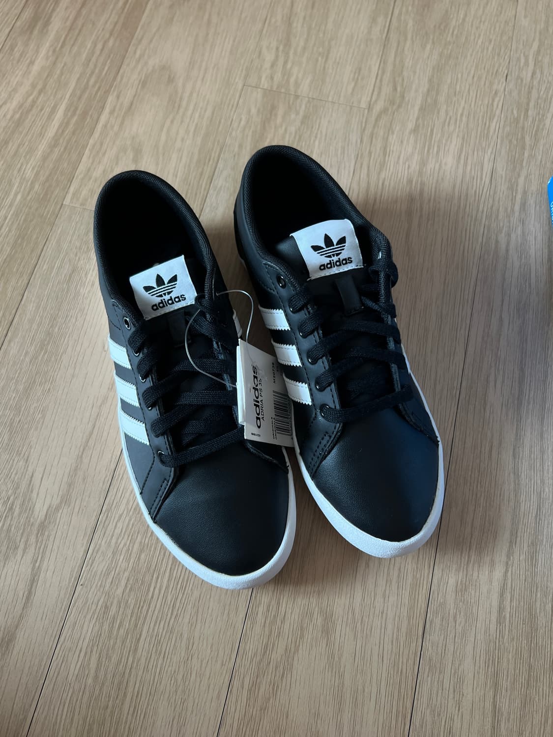 [220mm] [새제품]  깔끔한 아디다스 단화 (블랙) 상품이미지8