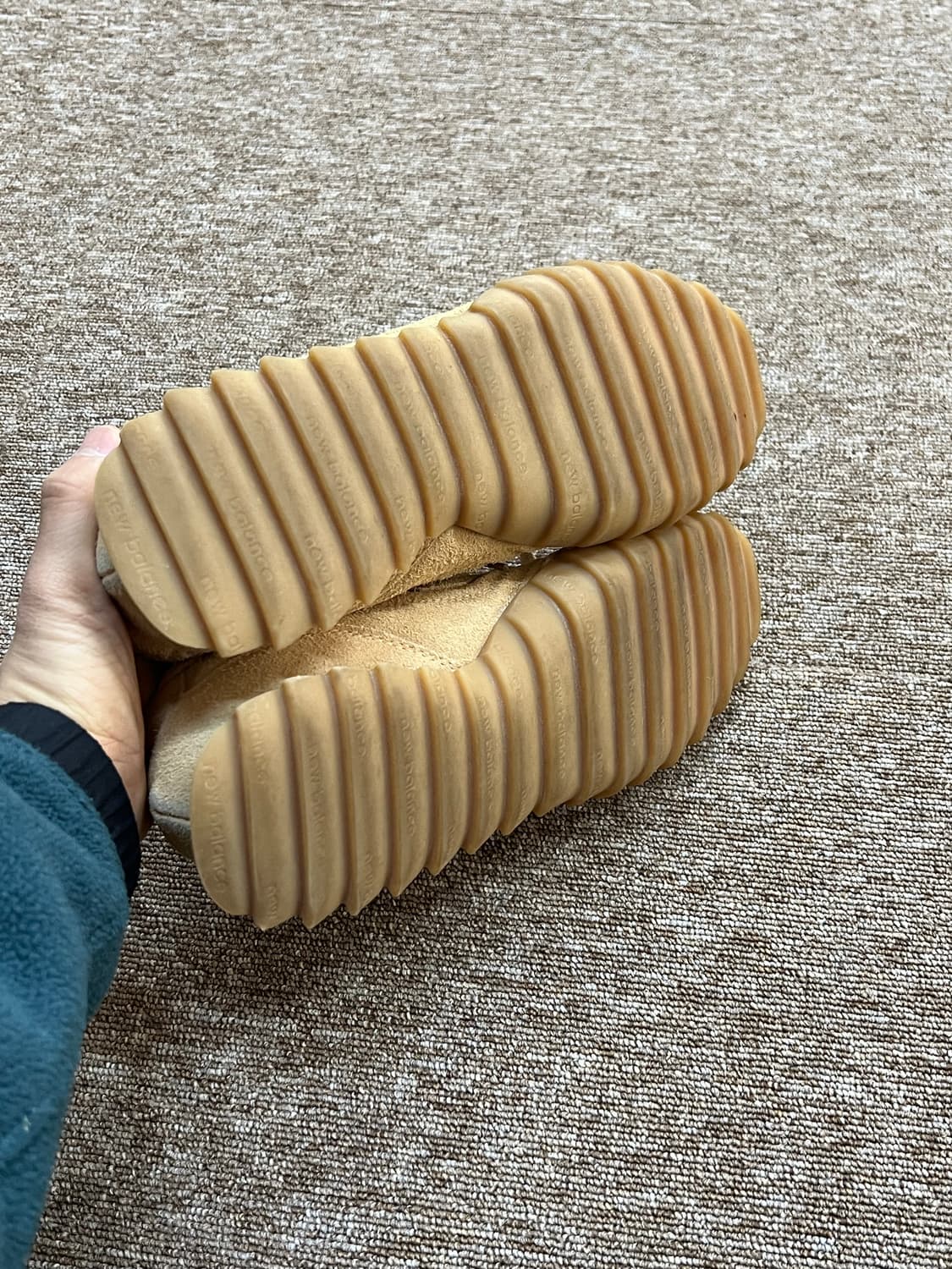 뉴발란스 x 오라리 RC30 탄 오렌지 280 상품이미지8