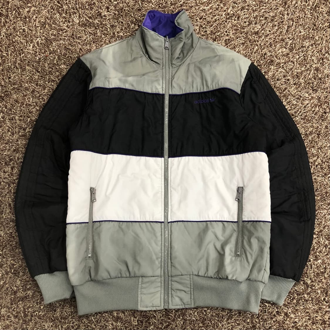 아디다스 리버시블 퀄팅 자켓 상품이미지1