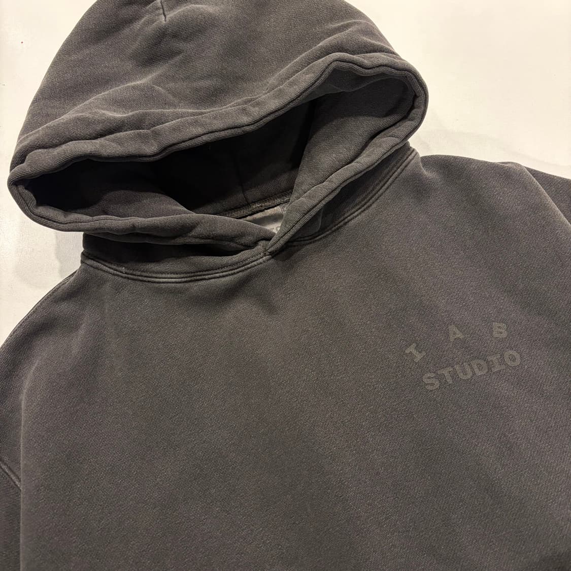 [S] IAB STUDIO 아이앱스튜디오 후드티 피그먼트 챠콜 B559 상품이미지3