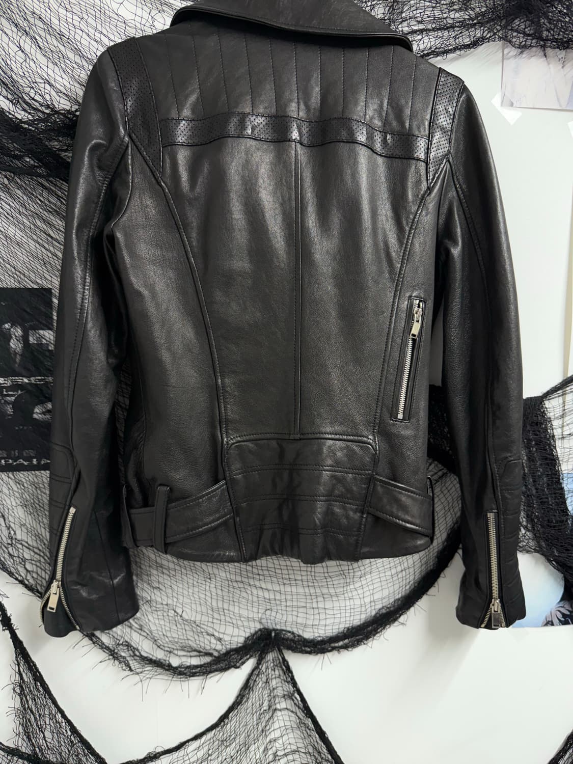 Unbalanced zipper detail leather jacket 상품이미지4