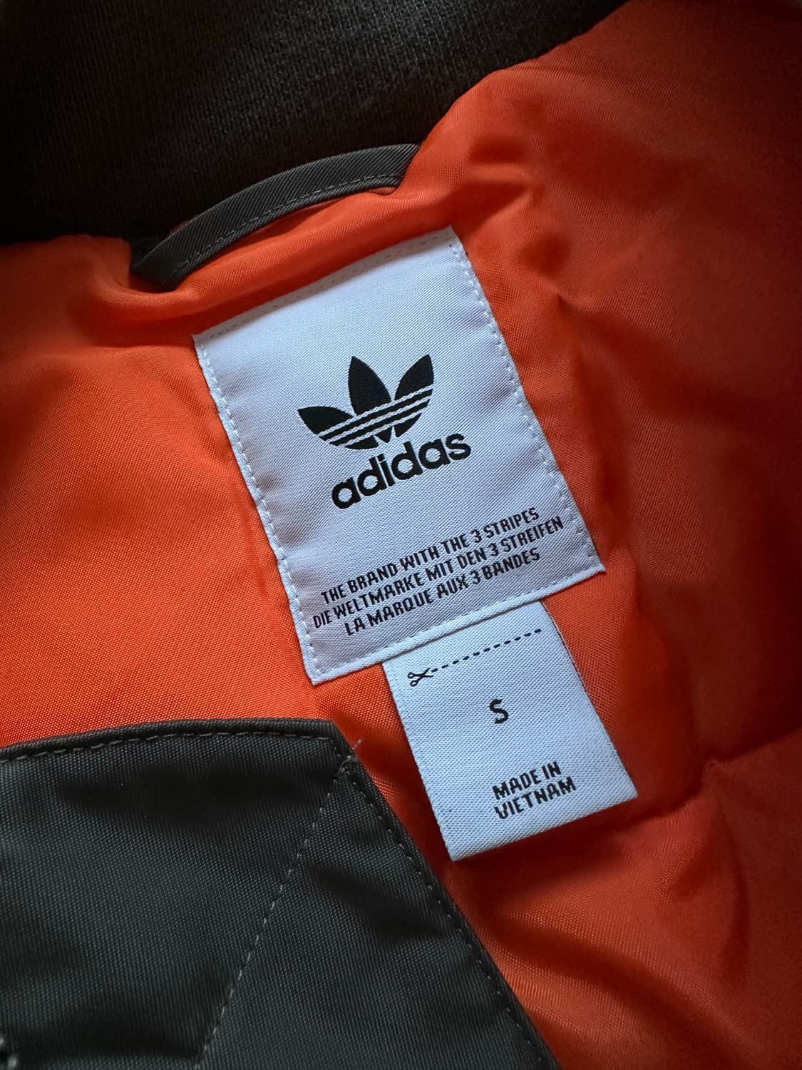 아디다스 오리지널스 패디드 봄버자켓 ma-1  카키 항공자켓  상품이미지3