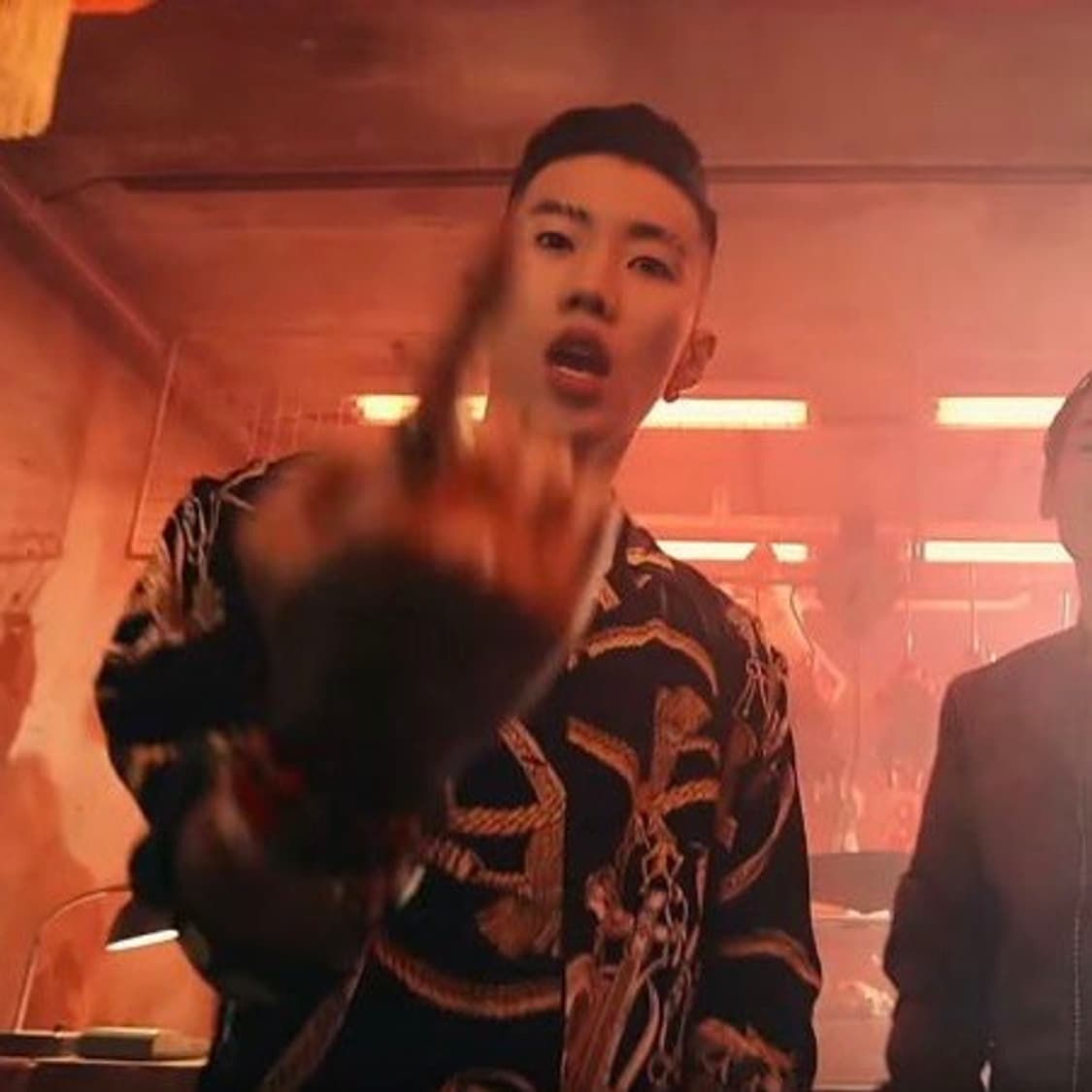 메탈릭 실크 베르사체 바로크 패턴 실크 셔츠 상품이미지4