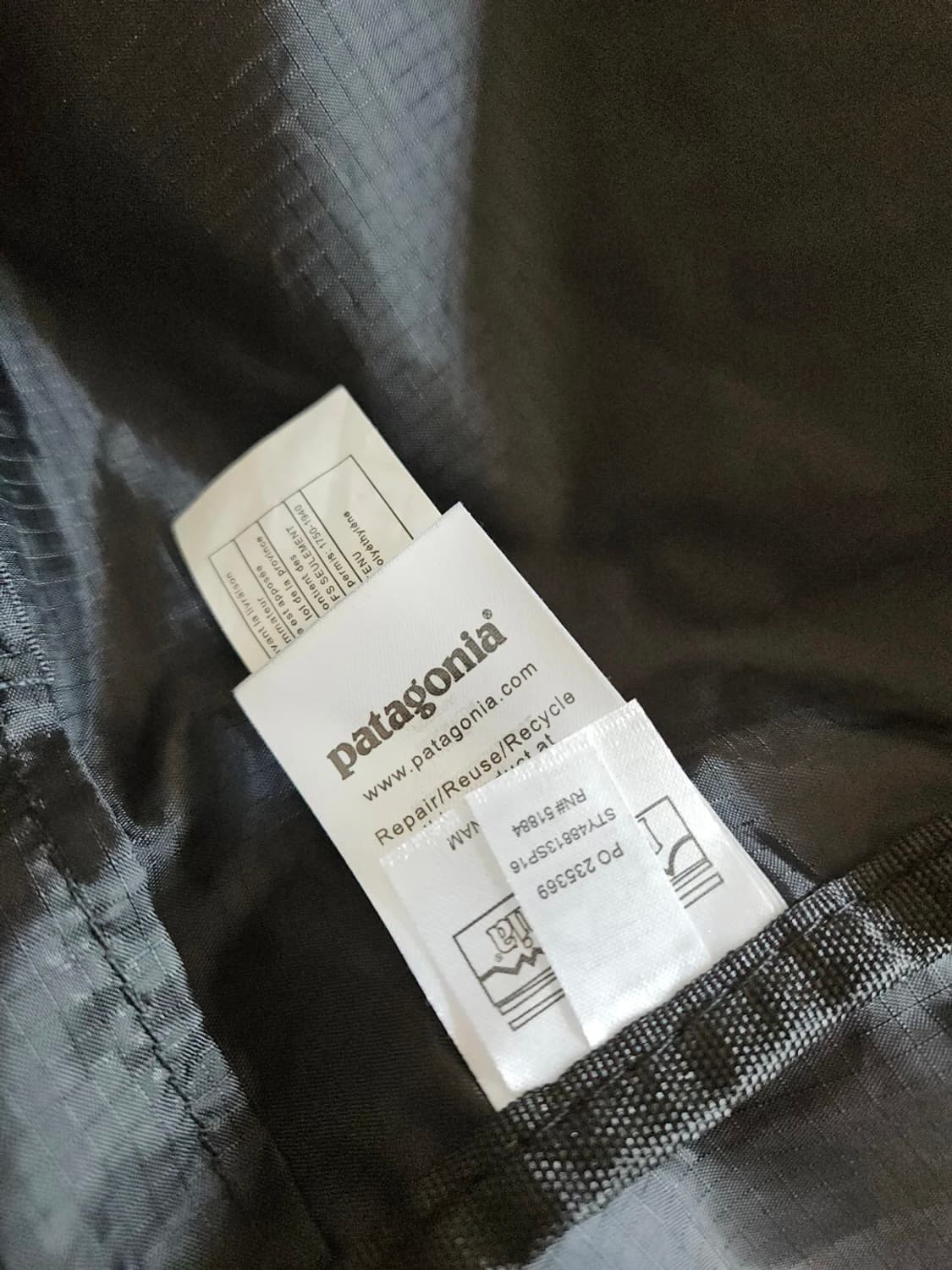 파타고니아 울트라라이트 블랙 홀 토트 팩 백팩 27L 상품이미지6