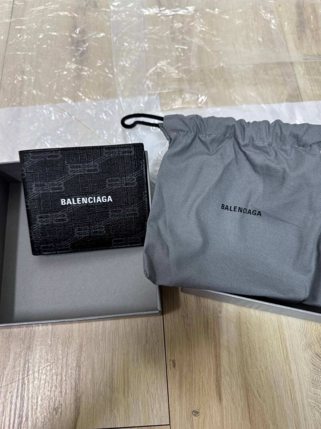 발렌시아가 반지갑 상품이미지2