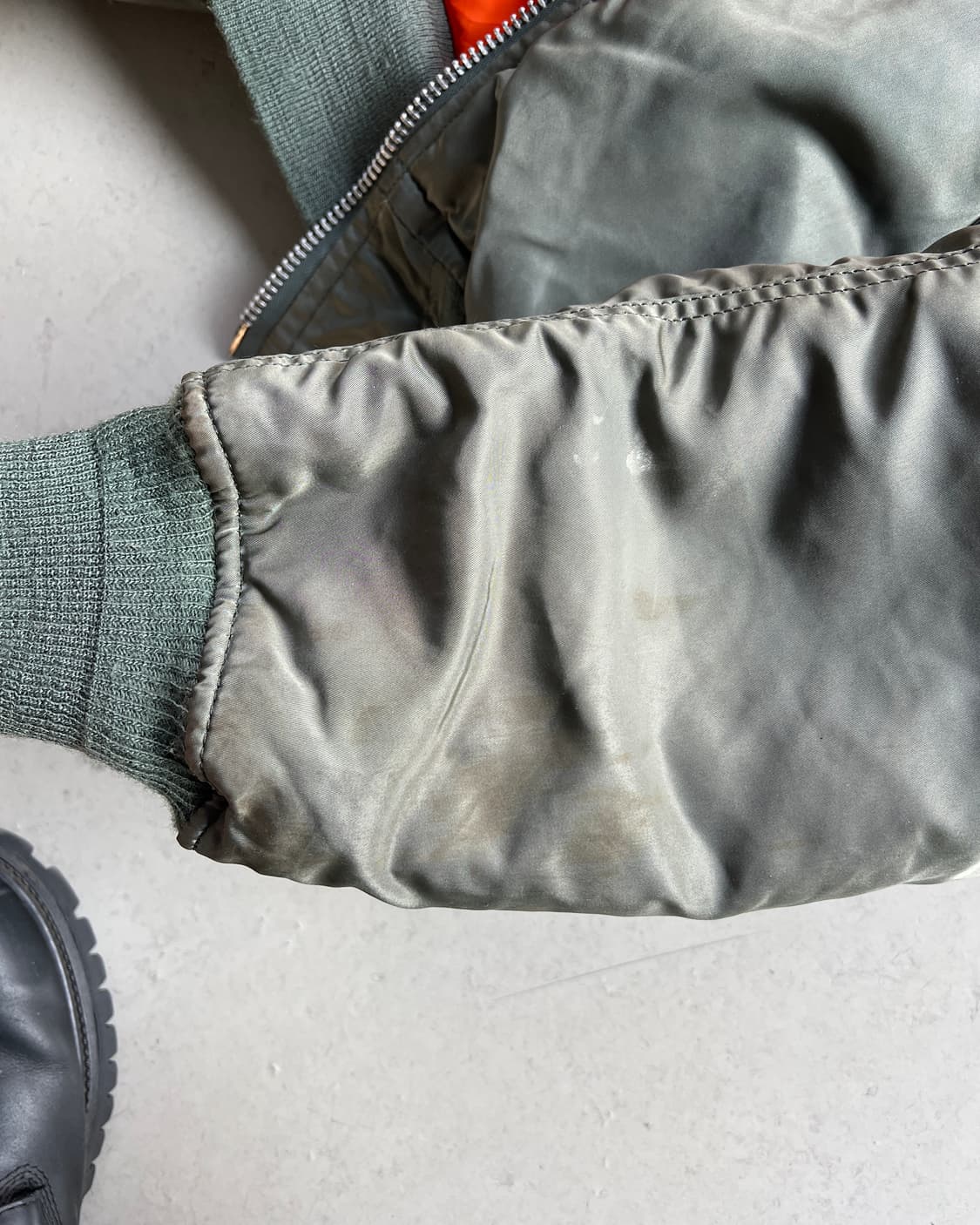 [M] 90s 미제 알파인더스트리 ma-1 봄버 자켓 상품이미지8