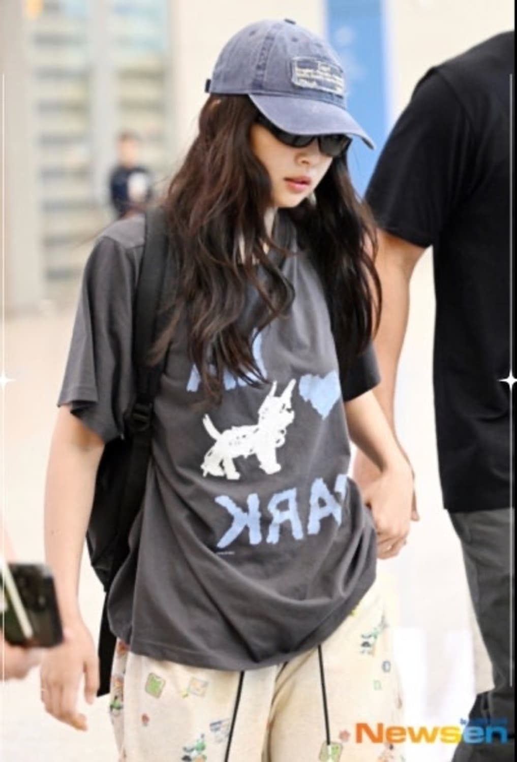 로우클래식 제니 러브 파크 티셔츠 차콜 상품이미지1