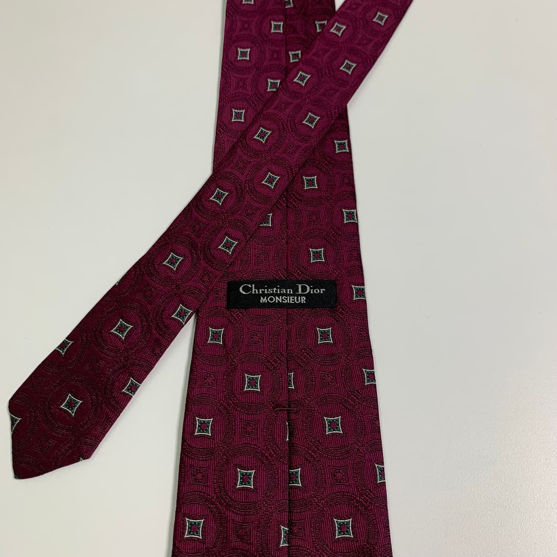 디올(Dior) 명품 새상품급 100실크 넥타이 클래식 정장룩 A+ 상품이미지5